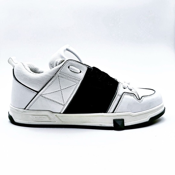 VALENTINO GARAVANI Open Skate panelled
Sneakers - Picture 1 of 6